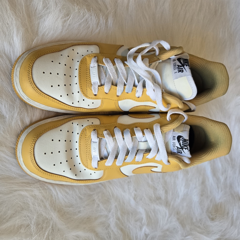 NIKE Air Force 1 Low '07 Bronzine Yellow Sneakers CT7875_994 Size 10 Men - Picture 11 of 11